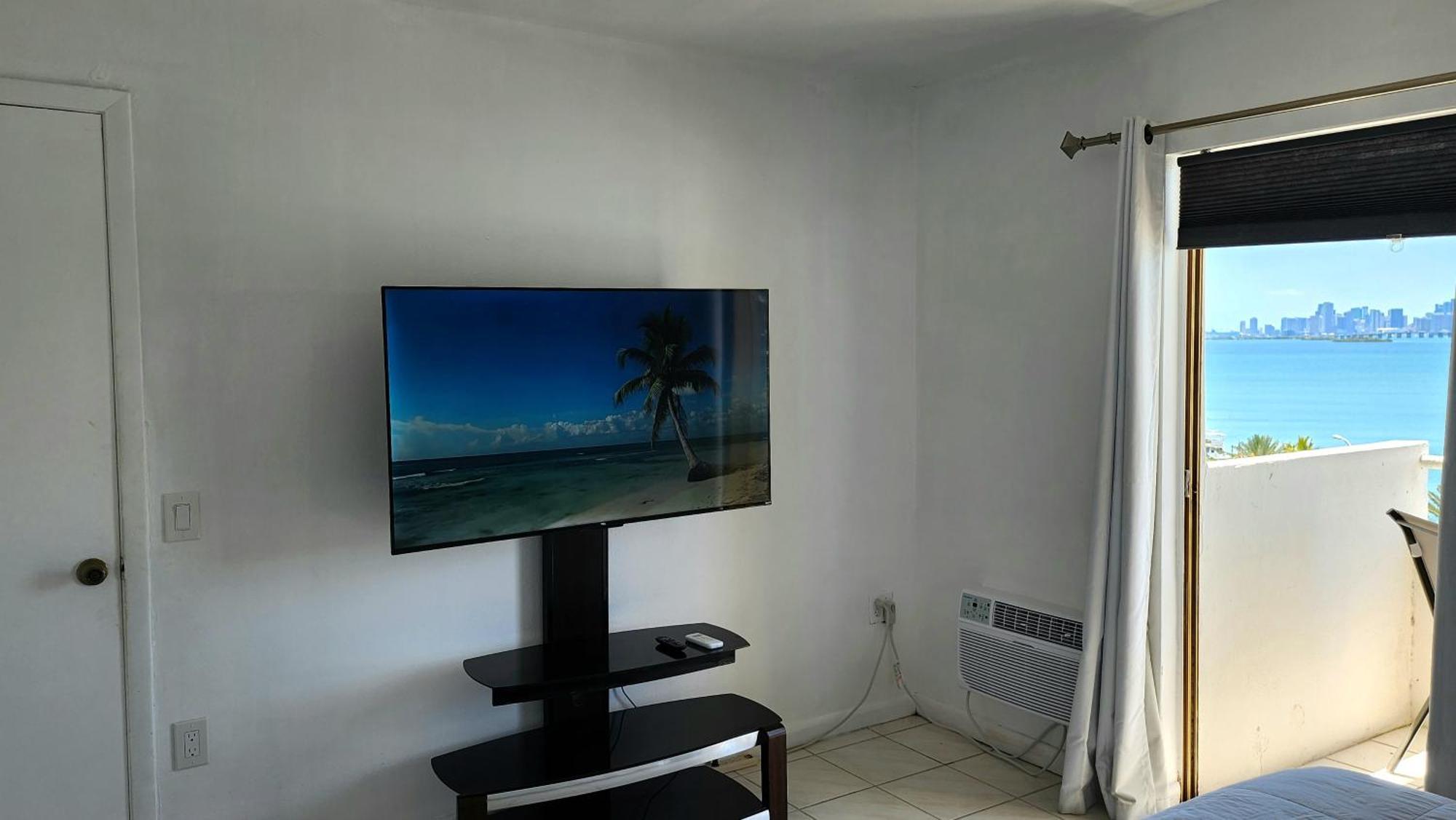 Bayfront Apartment Breathtaking Views- One Bedroom W Balcony- Living Room -Free Parking Маямі-Біч Екстер'єр фото